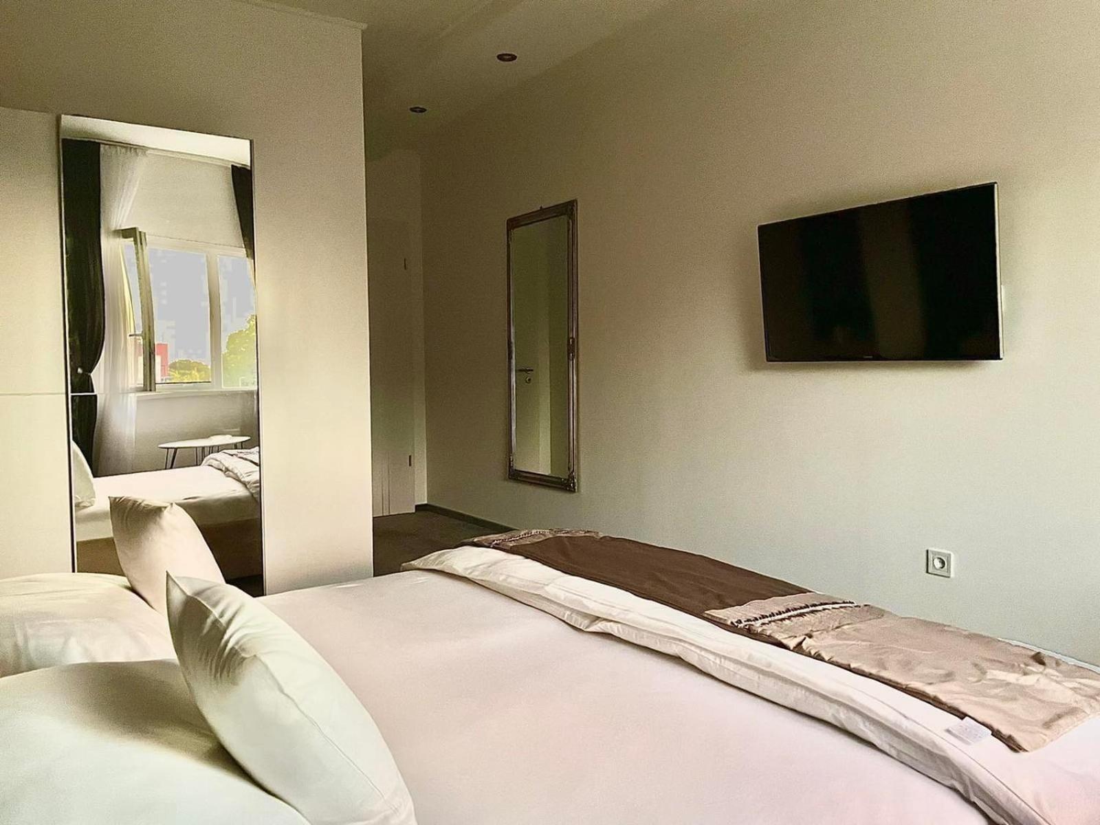 Titan Centrum Apartman นีเรกฮาซา ภายนอก รูปภาพ